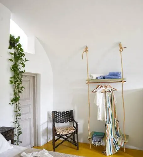 Sunlight Cave Agrilia Thirassía