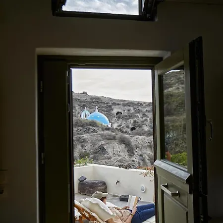 Sunlight Cave Agrilia