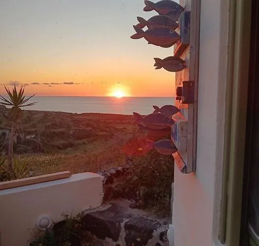 Vakantiehuis Sunlight Cave Agrilia Thirasia