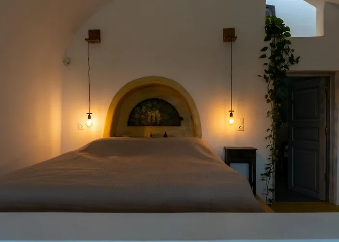 Sunlight Cave Agrilia Thirasia